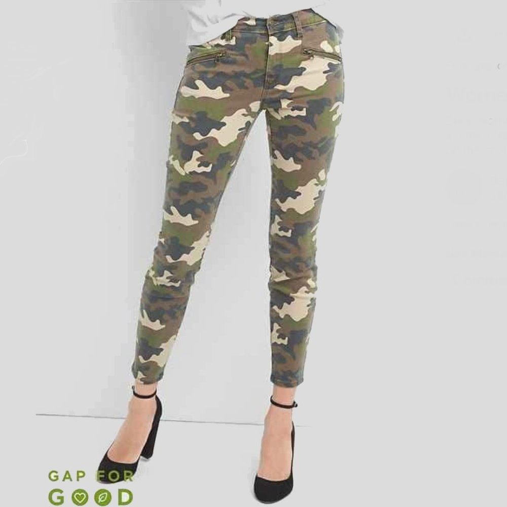 New!  Gap 1969 True Skinny Camouflage Pants
